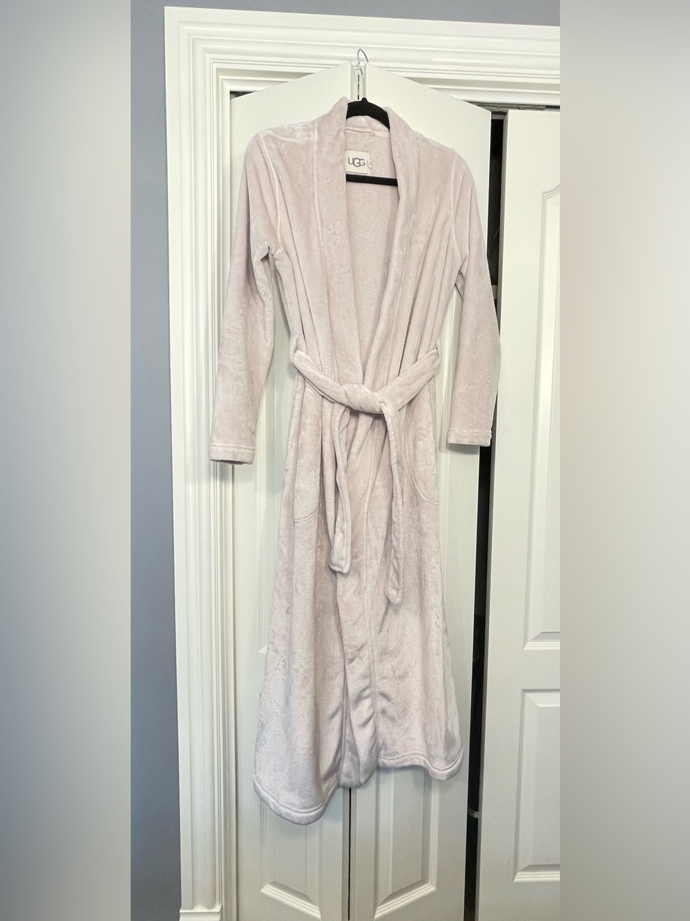 UGG Women's Plush Robe in Oatmeal | Size Small